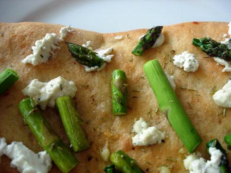 Asparagus Pizza With Goat Cheese And Rosemary