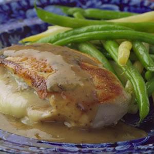 CHICKEN STUFFED WITH ONIONS AND FONTINA