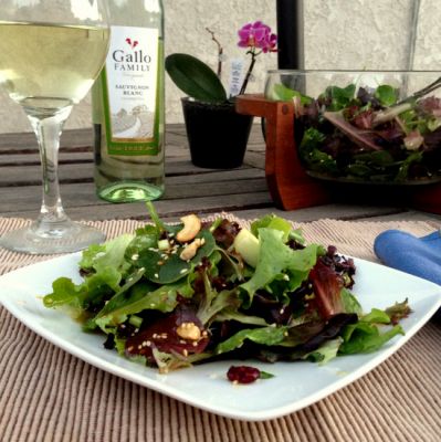 Spinach Salad with Curried Apple and Cashew Dressing